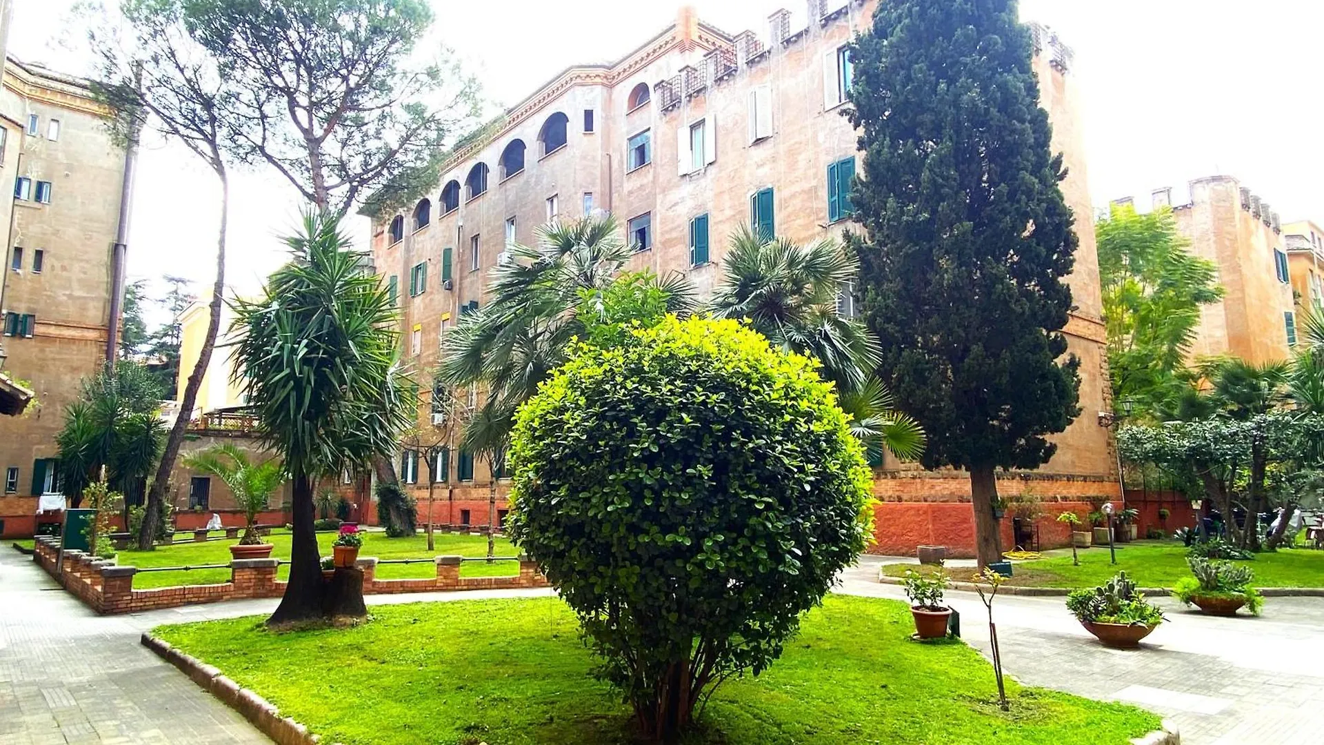 Vatican Modern Art Apartment Rome Italy